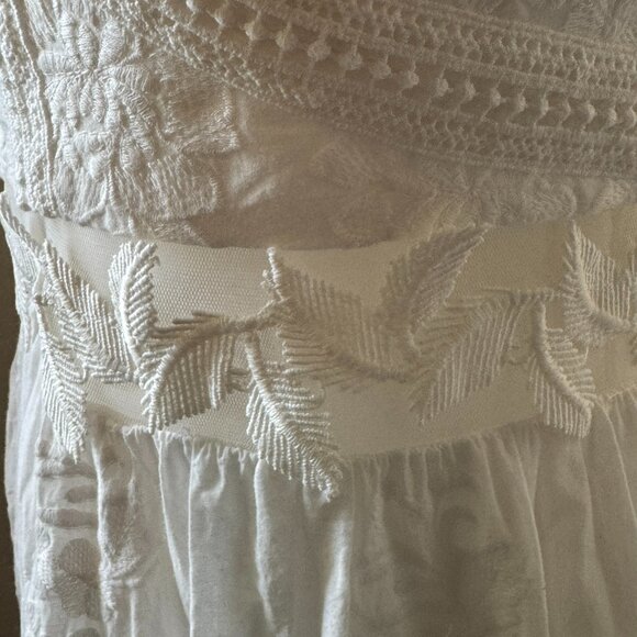 White Chelsea & Violet Sun Dress - Picture 14 of 16